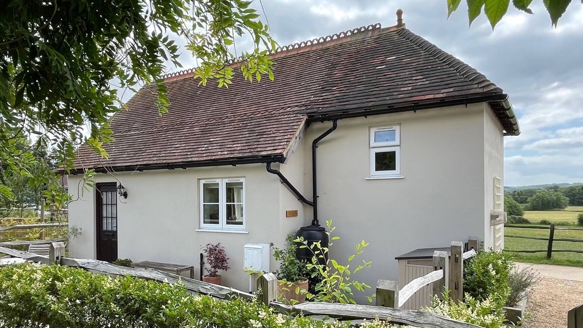 Five Oak Green Cottage | Lovely Kent Cottage With Rural Medway Views