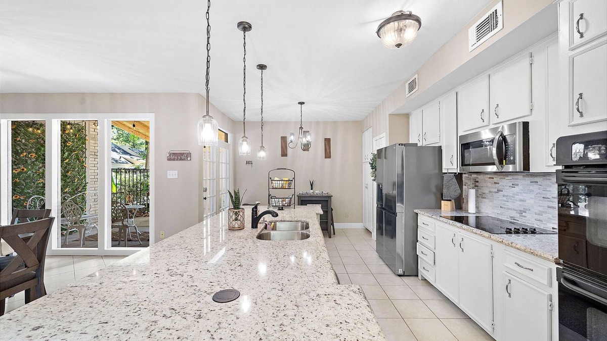 Kingwood House | Lovely Kingwood 3BR Townhouse. Quiet and Cozy