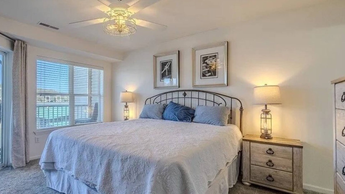 Camdenton Condo | Lovely Lake Front and Updated 2 Bedroom Condo with Boat Slip!