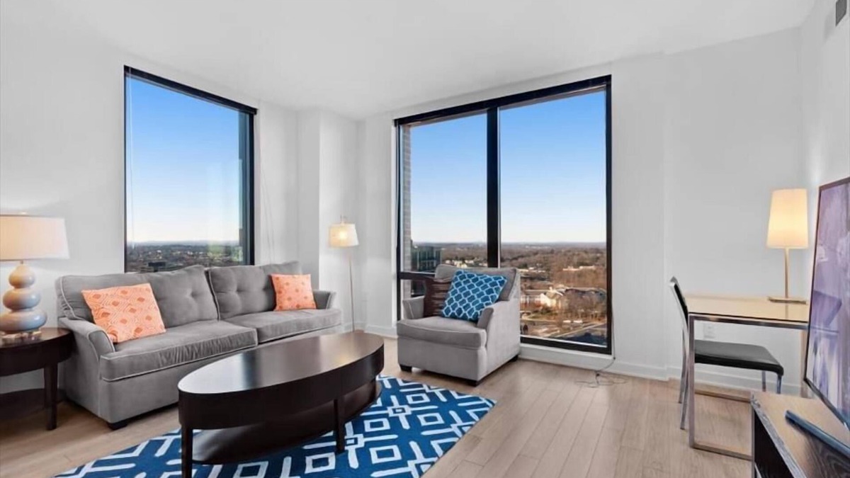 Reston Apartment | Lovely Landscaped Patio & Onsite Parking | Fairfax | Reston