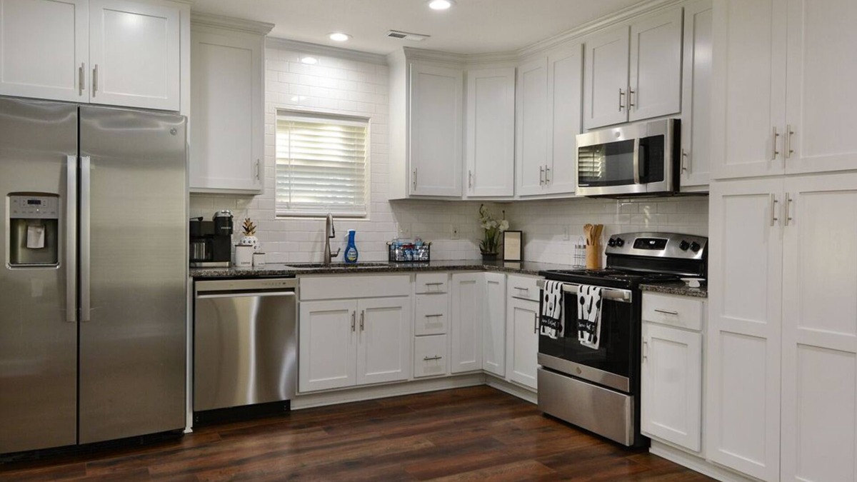 Independence House | ⭐LOVELY LARGE HISTORIC REMODELED HOME⭐ Unit B