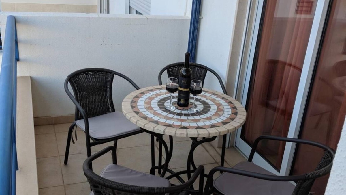Tavira Apartment | Lovely Modern Top Floor Apartment