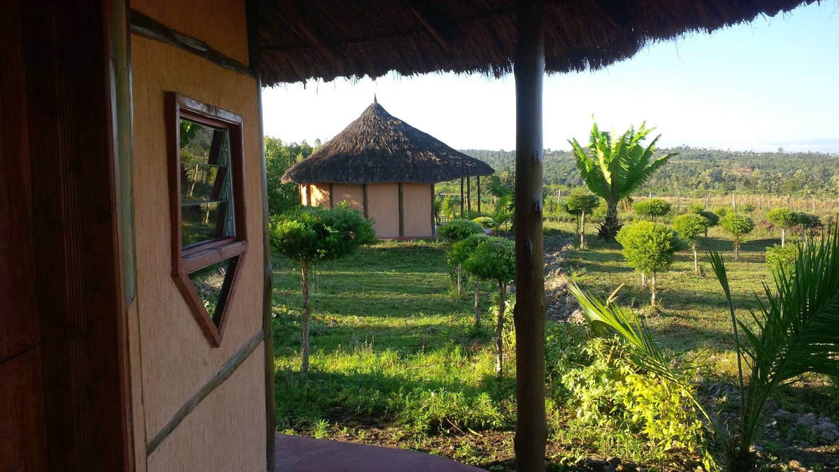 Nanyuki Cabin | Lovely, near Mt Kenya Forest 5.2 kms Nanyuki B&B or Long Stayn0.03 S 37.07454 E