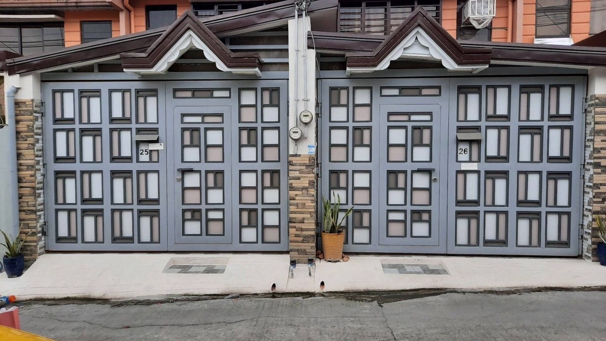 Clark House | Lovely Nest Townhouse 2 BR, 2 T&B, for 7 guests near Clark Airport, Aqua Planet