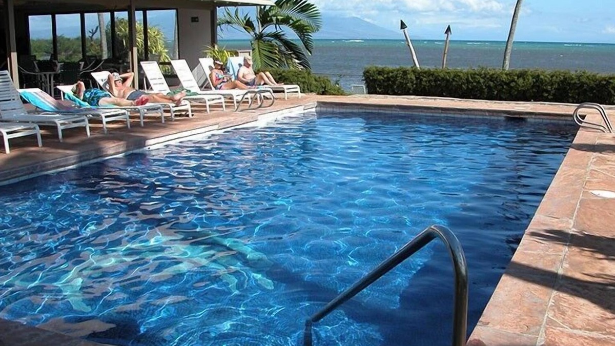 Ualapue Condo | Lovely Oceanfront Tropical Home w/Shared Pool, Free WiFi, Water Views, Lanai