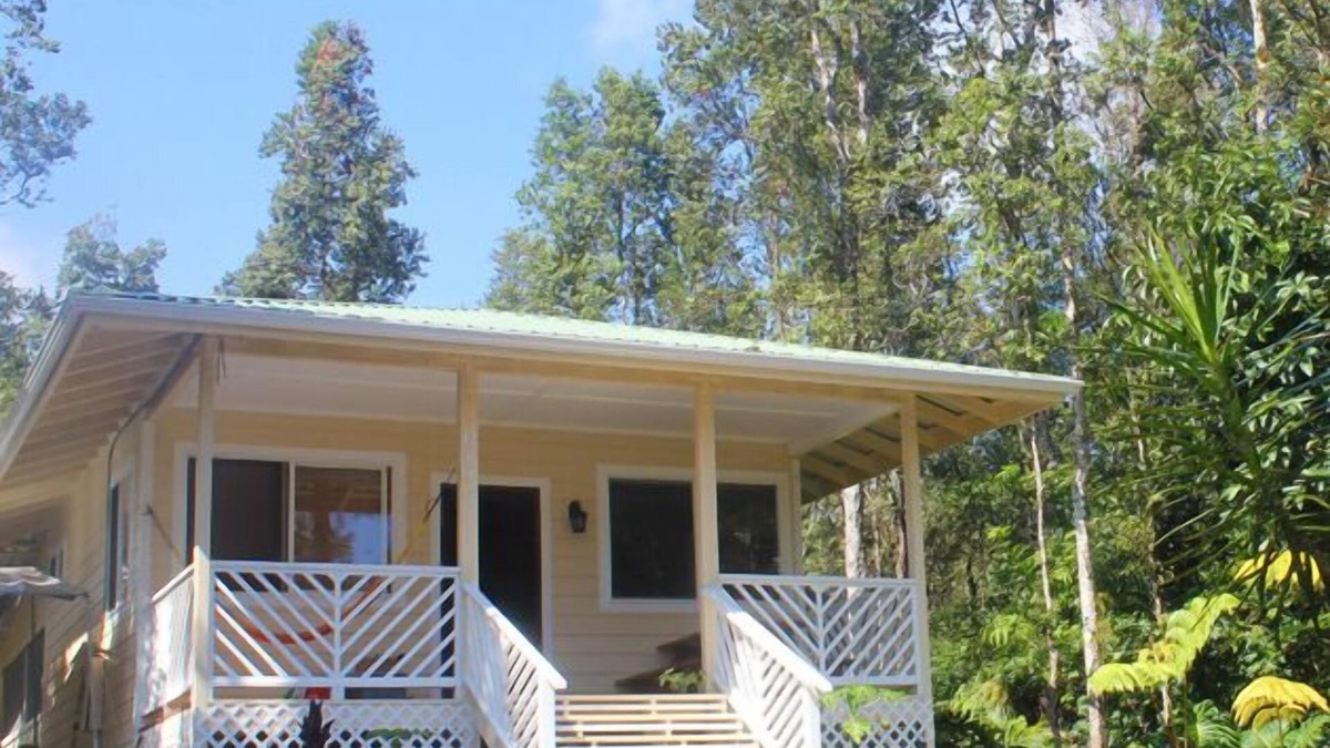 Pahoa House | Lovely Ohana Close to Beaches