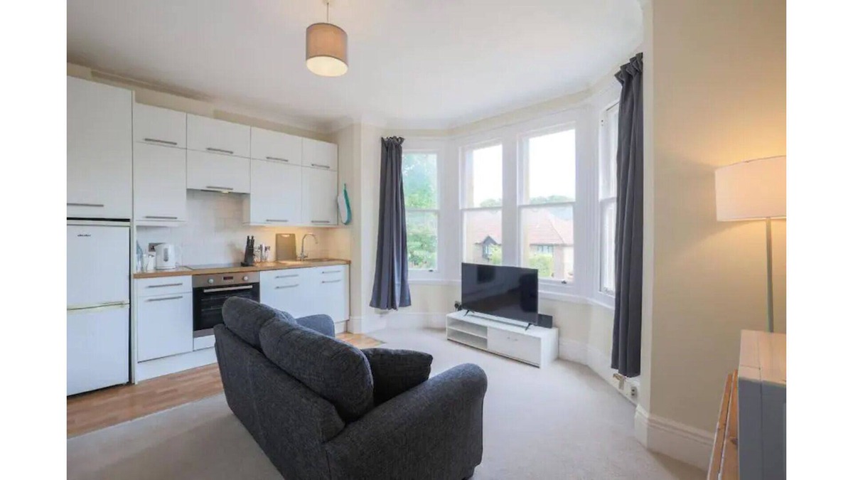 Guildford Apartment | Lovely One Bed Apartment in Guildford