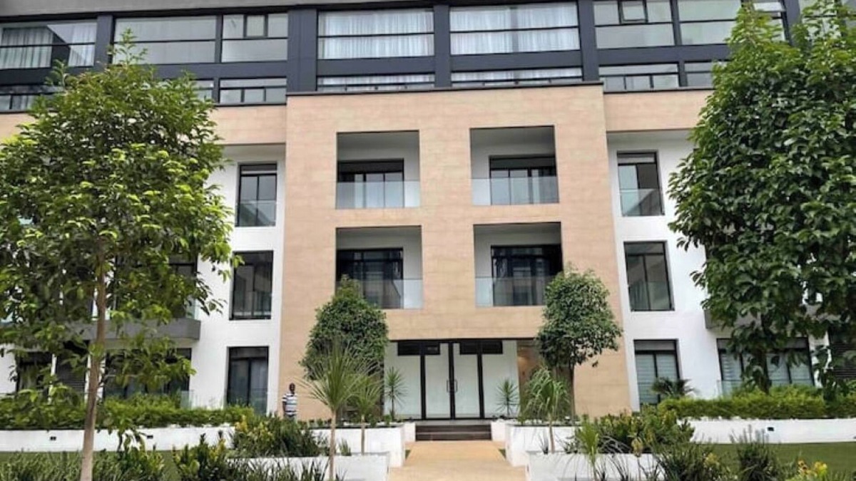 Cantonments Apartment | Lovely one bed apartment overlooking poolside in plush area of Accra