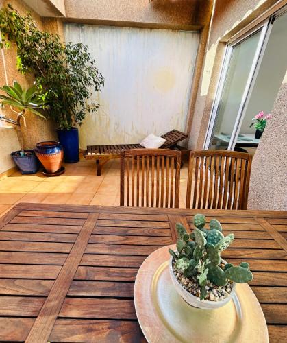 Alicante Apartment | Lovely Penhouse in Alicante with parking