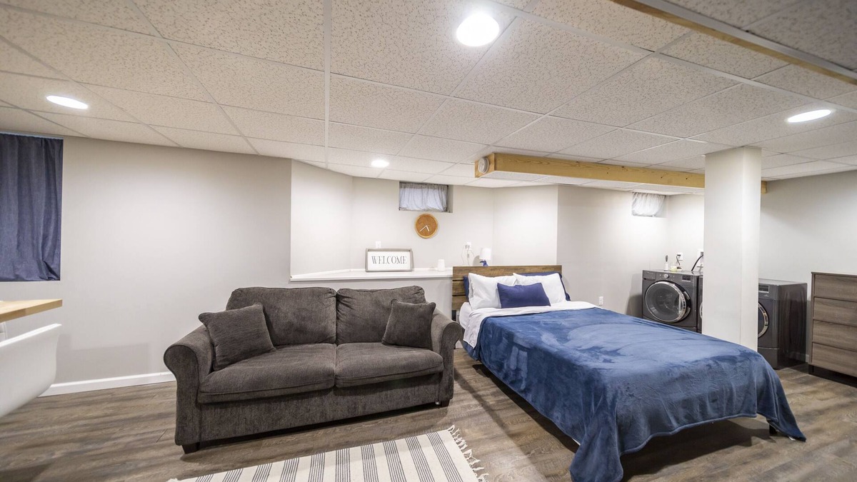 Davenport Apartment | Lovely private studio in a quiet area of Davenport w/free WiFi