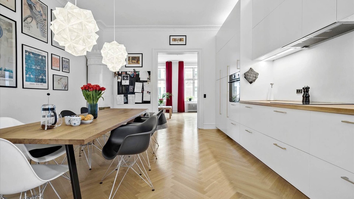 Frederiksberg C Condo | Lovely quiet apartment with free wi-fi & parking