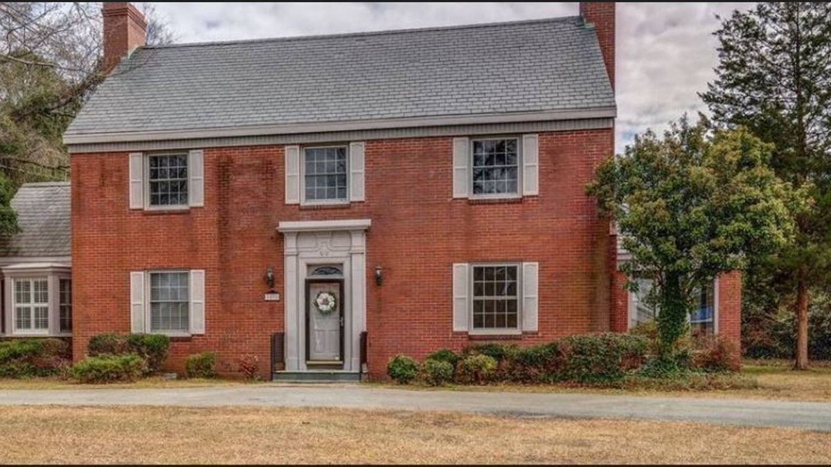 Tarboro House | Lovely Rooms in Historic Tarboro Home