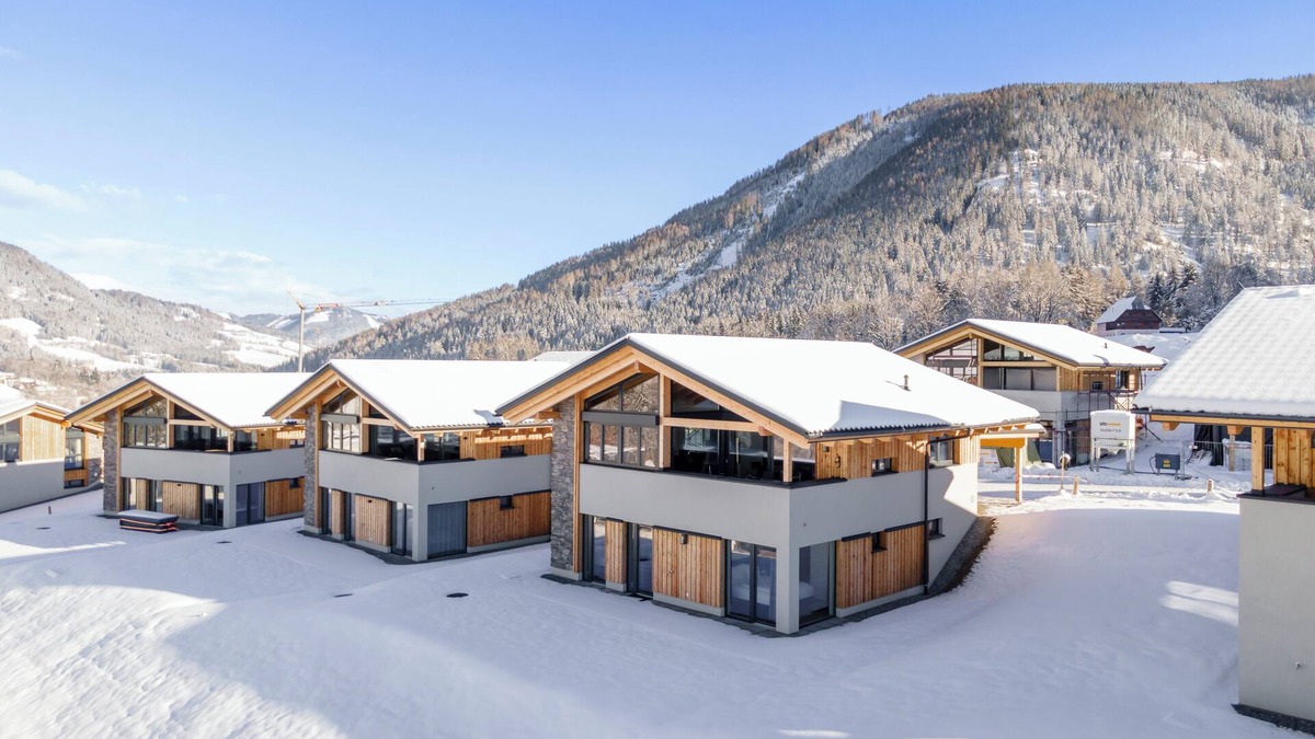Sankt Lambrecht House | Lovely ski in-ski out lodge with sauna