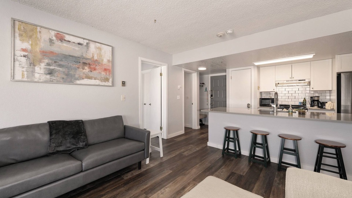 Silvercreek Condo | Lovely ski-in/ski-out 2 bed, ground floor pet friendly condo