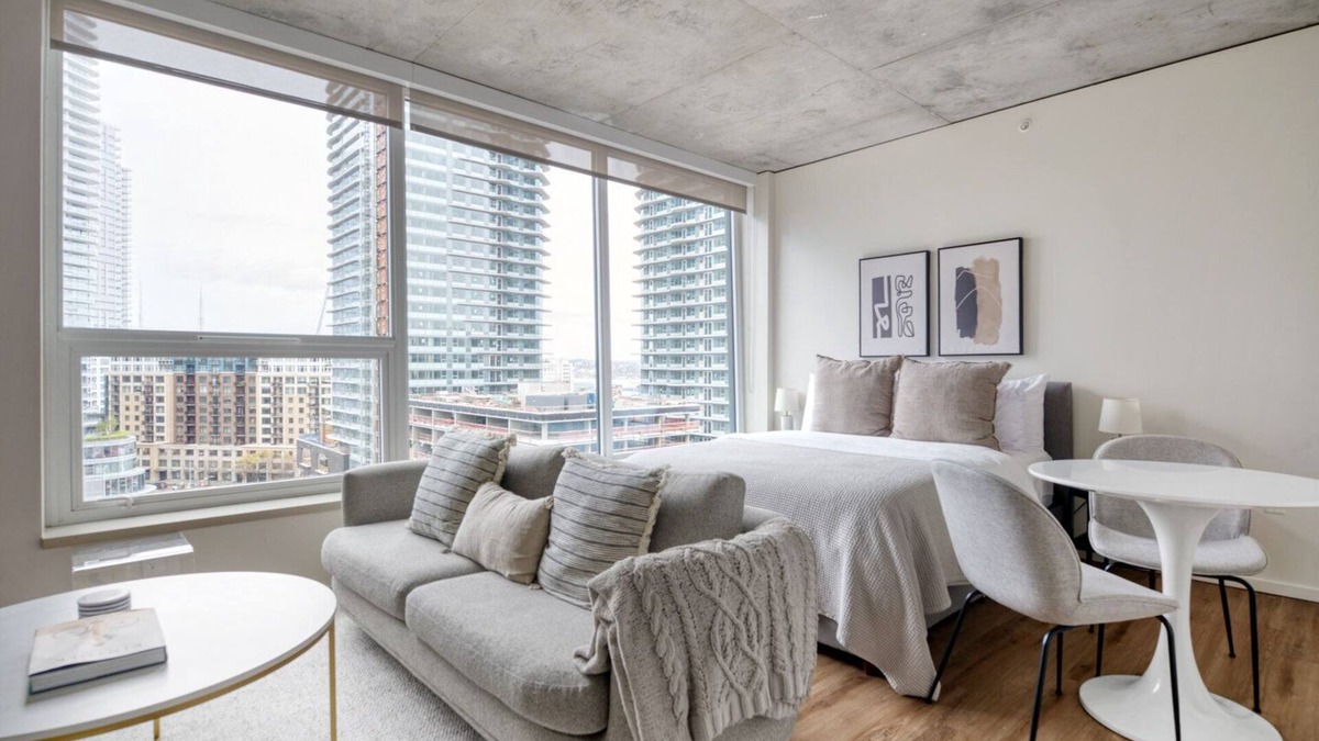 Belltown Apartment | Lovely South Lake Union Studio w/Gym & Storage, nr parks, by Blueground