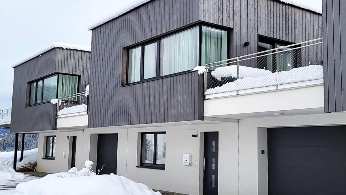 Sankt Lambrecht House | Lovely spacious house with garage by the slopes