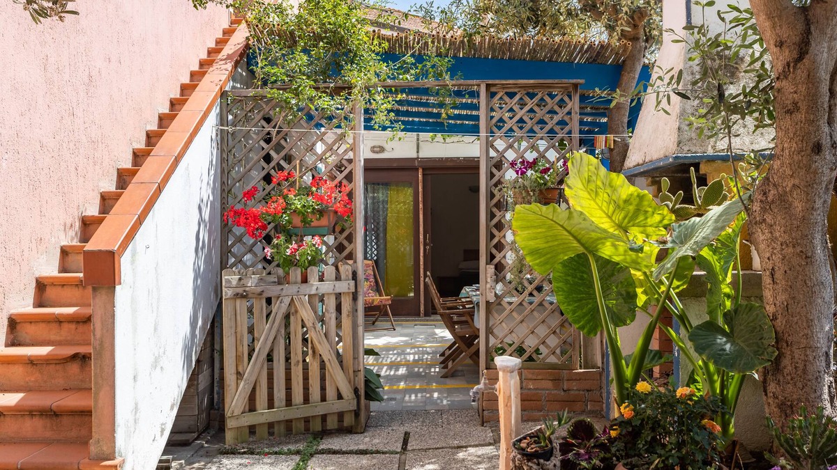 Torre Grande Apartment | Lovely studio apartment 200mt from the sea