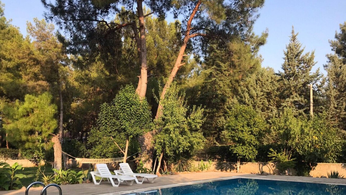 Kepez House | Lovely Summer House with Shared Pool in Kepez