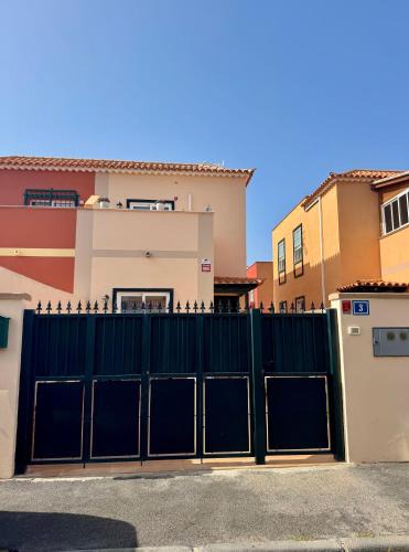 Las Rosas House | Lovely Terraced House in Costa del Silencio