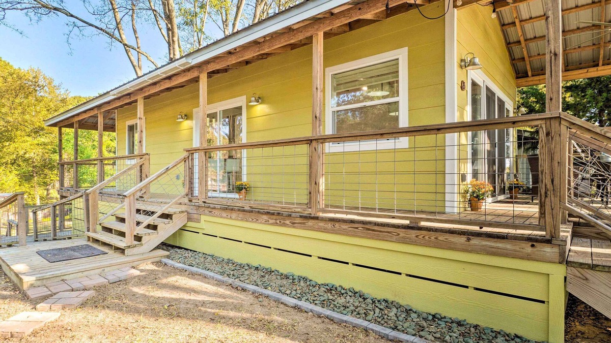 Turtle Beach Apartment | Lovely Toledo Bend Studio w/Scenic Views!