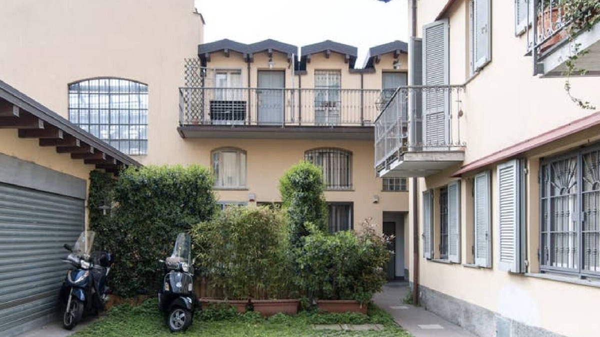 NoLo Apartment | Lovely Two Bedroom Apartment in the Center of Milan with 4 Beds