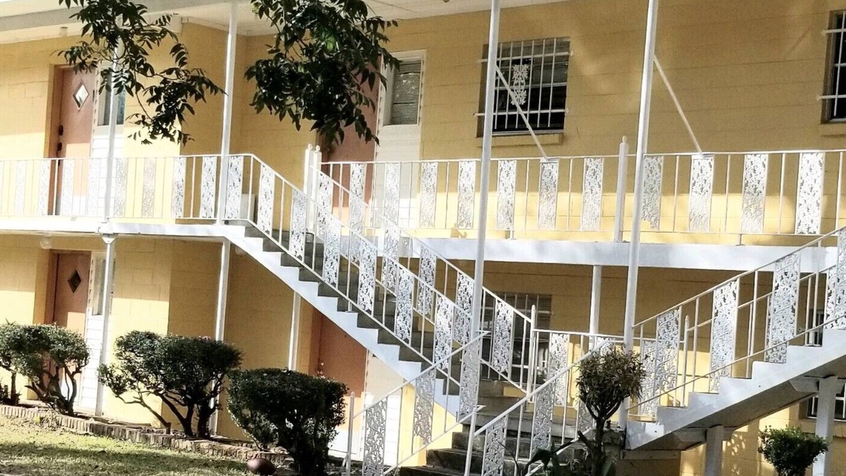 Tallahassee Apartment | Lovely two bedroom rental unit near FAMU and FSU.