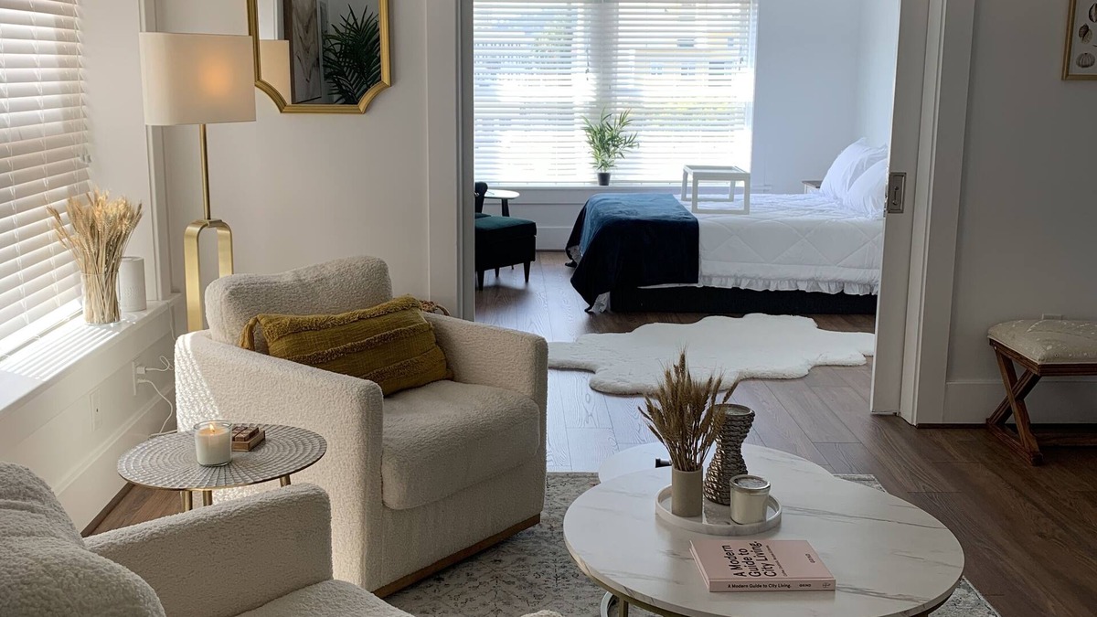 Hollywood Hills West Apartment | Lovely unit in heart of Hollywood