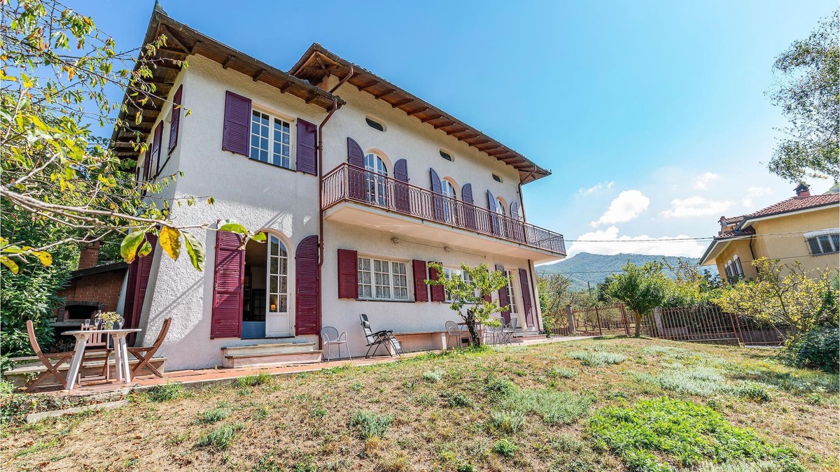 Garessio House | Lovely vacation home 38 km from Albenga and less than 100 km from the hills of Langhe, Roero and Mon