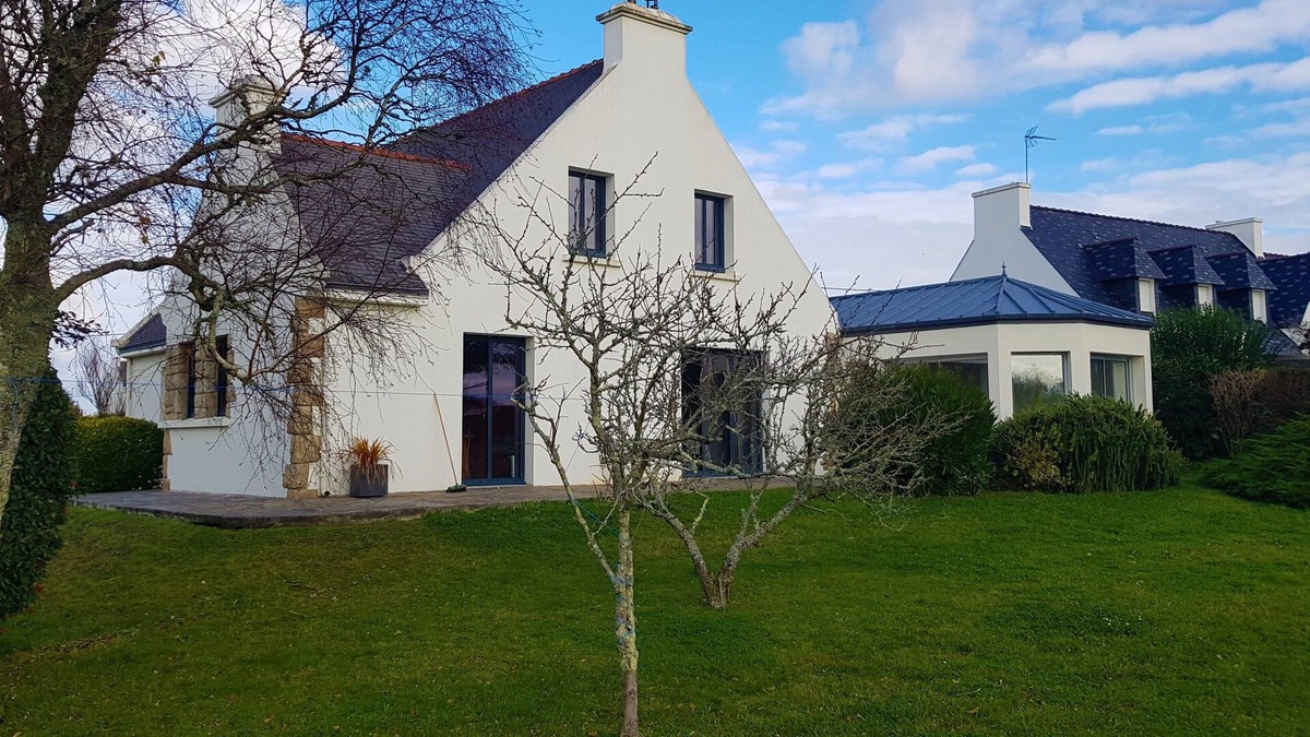 Audierne Cottage | Lovely vacation villa 300m from the port and main beach of Audierne