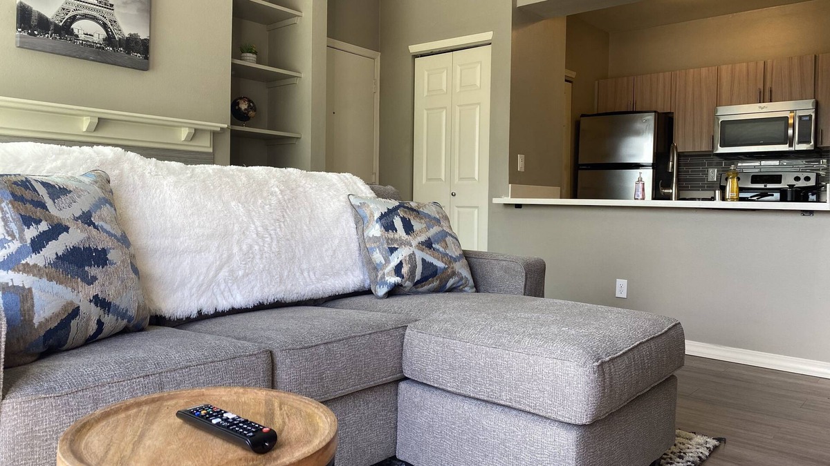 Belltown Apartment | Lovely Waterfront Home in the Heart of Seattle!