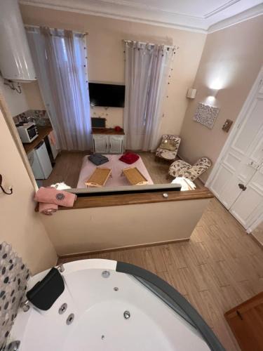 Martigues Apartment | Loveroom Venise Provençale