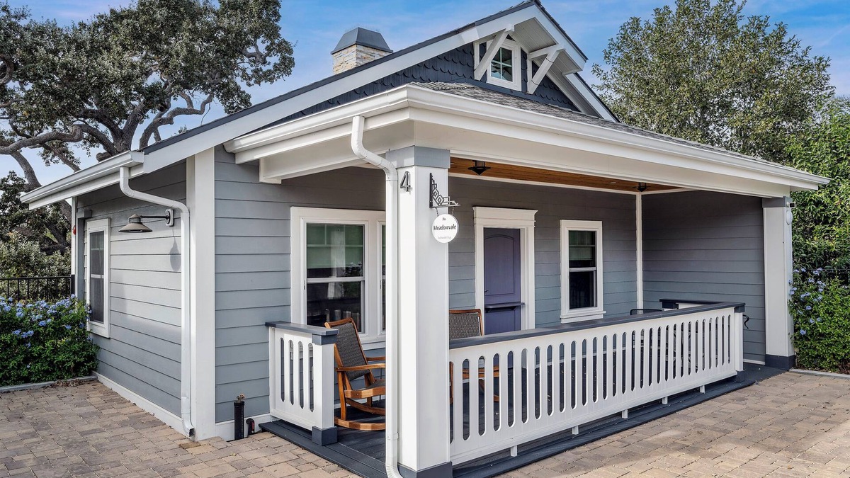 Santa Ynez Cottage | Lovers Getaway: Luxe Studio Romance Wine Gastro L2EV Sleeps 4, Unit 4 Meadowvale
