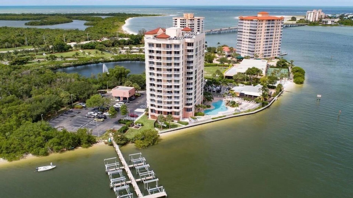 Fort Myers Beach Condo | Lovers Key Resort 803 Stunning views of Estero Bay
