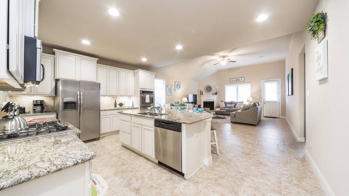 Rosenberg House | Loving Stella on Sterling Shores #41010