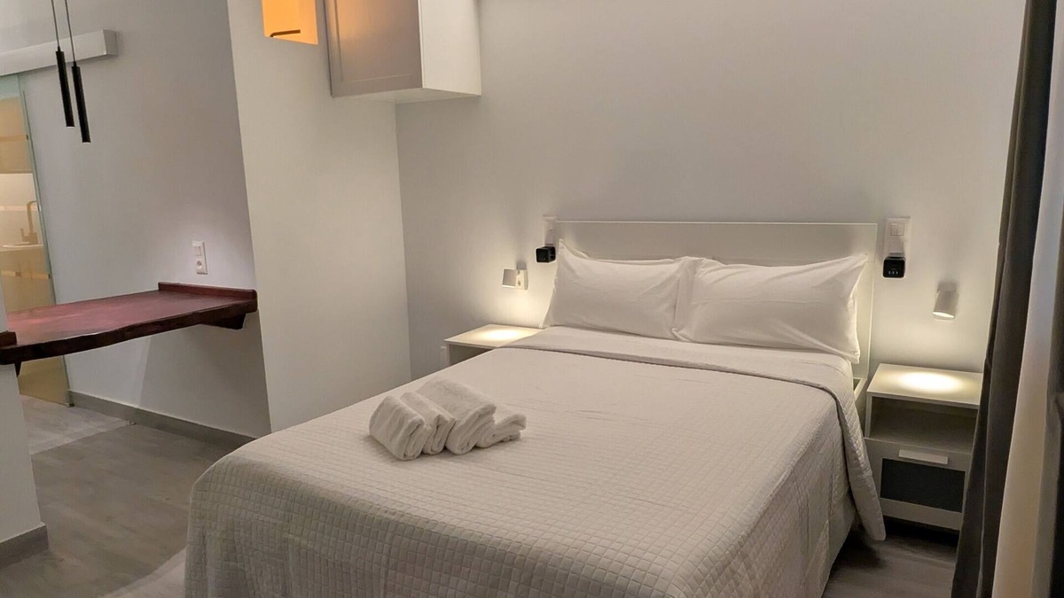 Valverde Apartment | Low Capital With Terrace and Private Parking