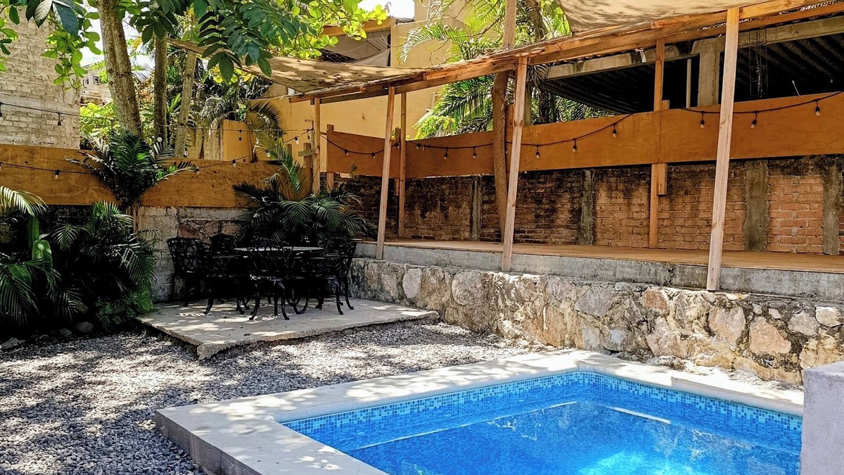 Sayulita Hotel | Low tide surf house