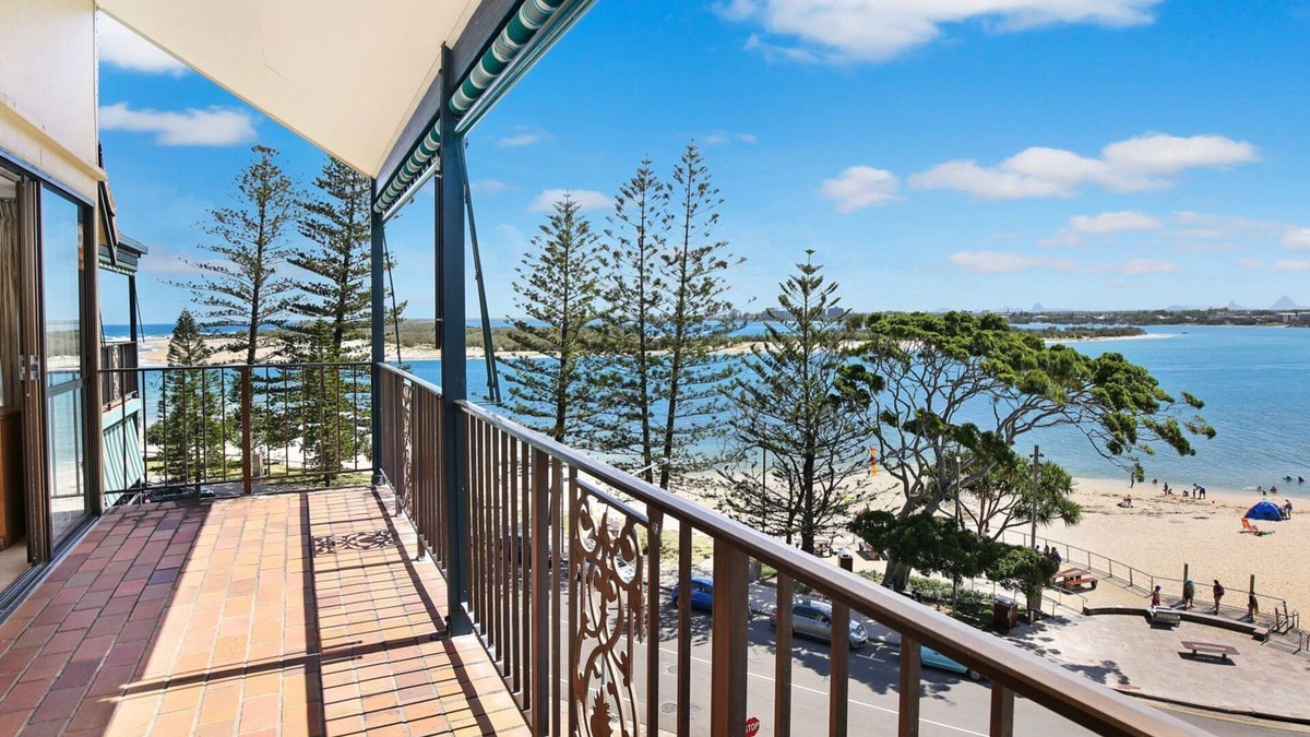 Caloundra Apartment | Lowanna Unit 14, 24 Bulcock Beach Esplanade, Bulcock Beach