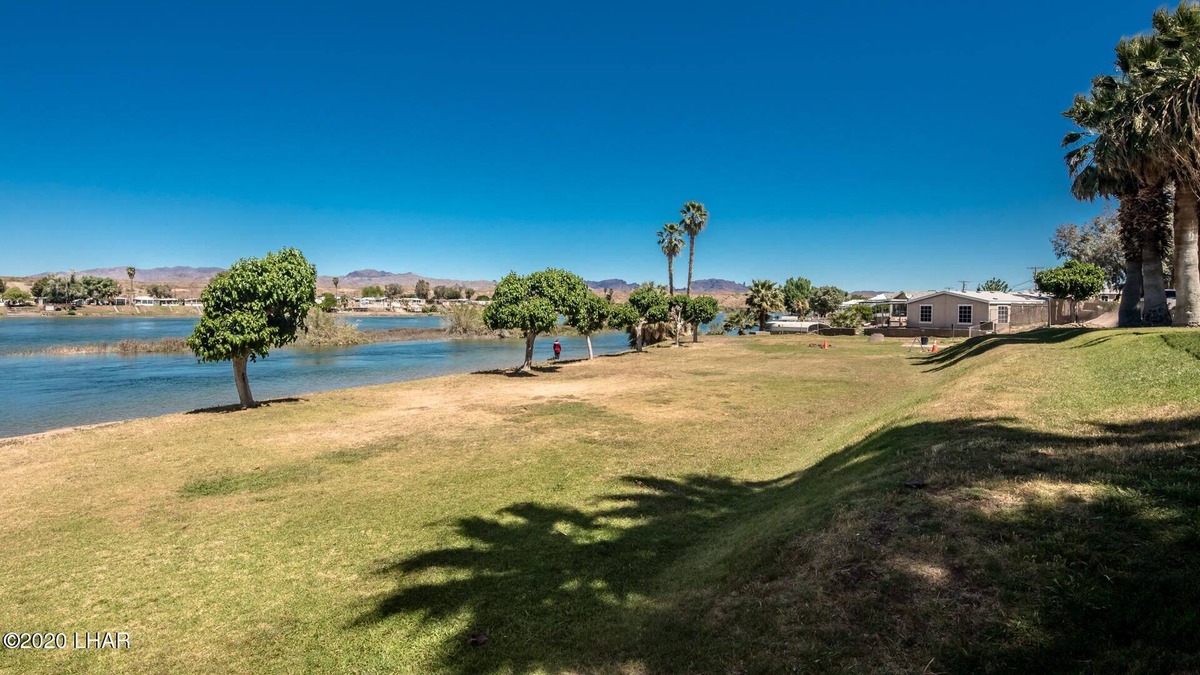 Parker House | ☆Lower River Retreat☆Escape the Harsh Winter, and come relax in a Desert Oasis!