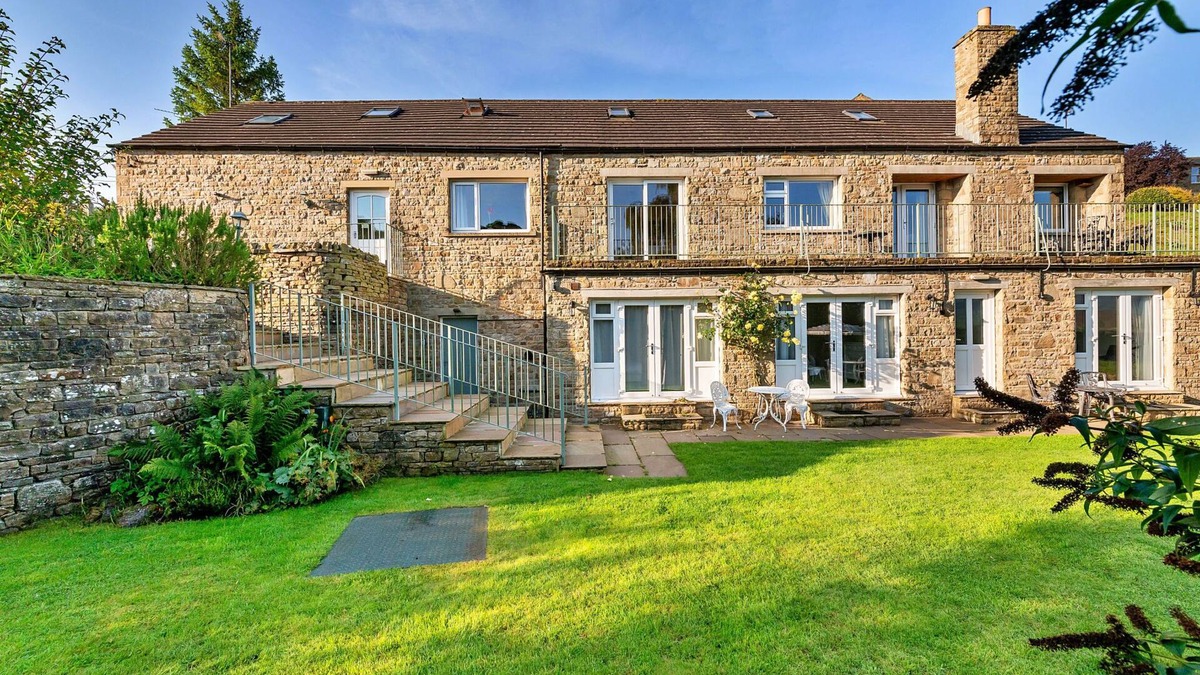 Hawes House | Loxley House by Interhome