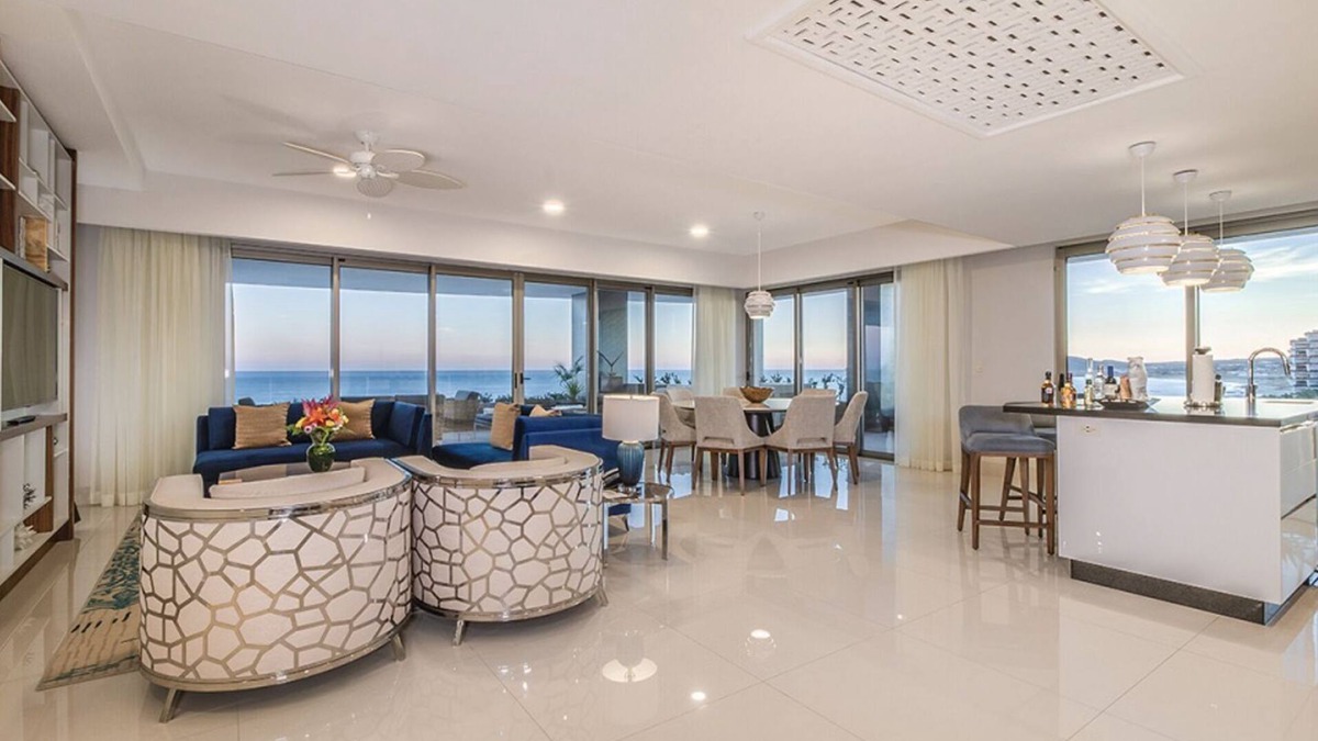 San Jose del Cabo Resort | Luxurious 3 bedroom loft right on the beach of Cabo!