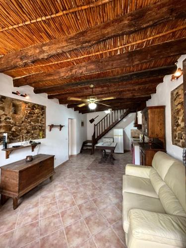 La Brena Ski Chalet | Luby Cortijo El Horno