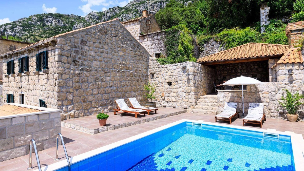 Mihanici Villa | Luciana - Two Bedroom Villa, Sleeps 4