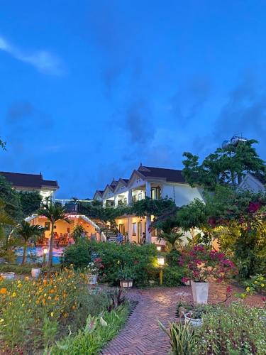 Phong Nha Hotel | Lucky Homes