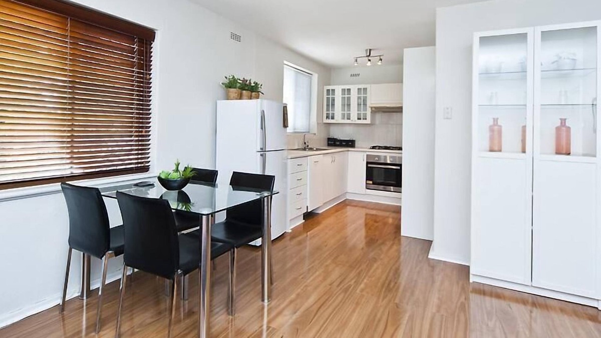 Jolimont Apartment | Lucy's House has just been renovated and refurbished to makr it even nicer