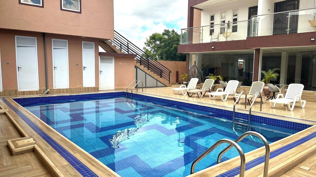 Santeo Apartment | Lucy’s Lounge,nCozy 2-bedroom apartment in East Legon Hills