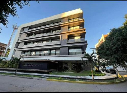 Santa Cruz Apartment | Lujo en Sky Park View