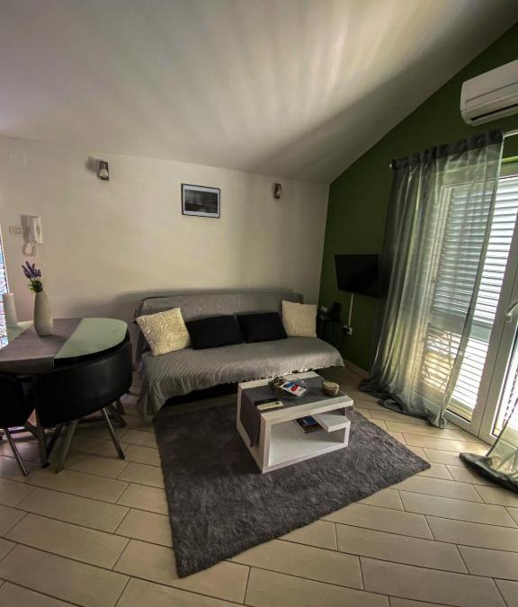 Lukovo Apartment | Lukovo Otocko Apartment