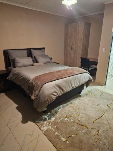 Thohoyandou Cabin | Luludi Botique Lodge