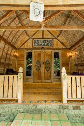 Kedewatan House | Lumbung Sari Wooden Villa