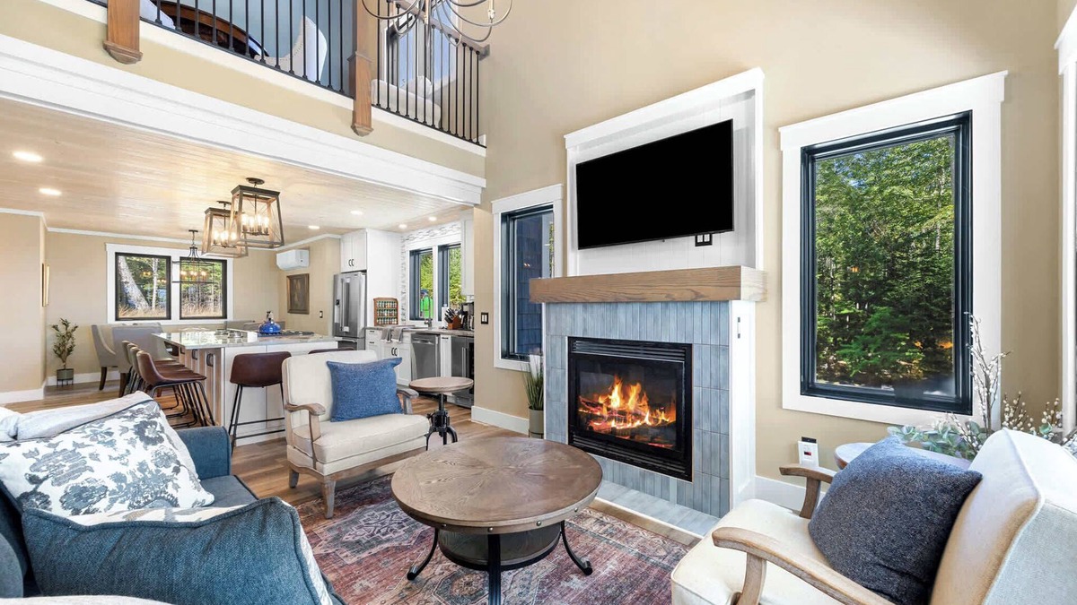 Lamoine House | Lumen Bay House-Ocean Pure